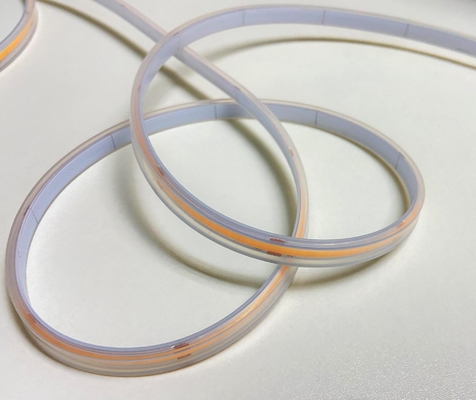 Van de siliciumuitdrijving IP65 de Waterdichte Flexibele Lichte 8mm Breedte van de MAÏSKOLFstrook