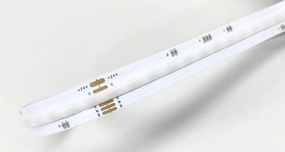 Van de flexibele RGBW-MAÏSKOLF LEIDENE Standaardreeks Strook de Lichte 4-in-1 Kleur IP20